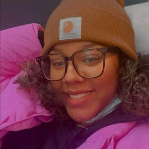 Meet your Posher, Miracle